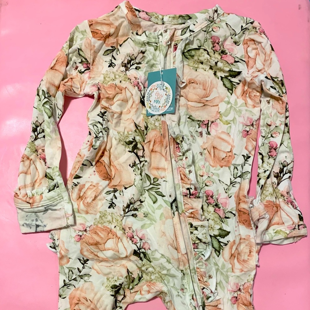 NWT Gigi and max sold out zip bamboo sleepr